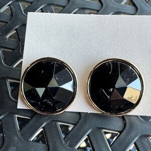 Vintage Avon Elegant Black and Gold Stud Earrings